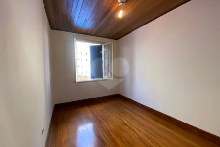 Casa à venda com 2 quartos, sendo 1 suíte, em Aclimação, São Paulo, SP