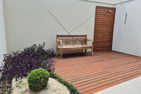 Casa à venda no bairro Recreio Maristela em Atibaia com linda vista para as montanhas