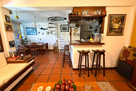 Casa em condomínio à venda com 3 quartos, sendo 1 suíte,  em Manguinhos, Armação dos Búzios, RJ