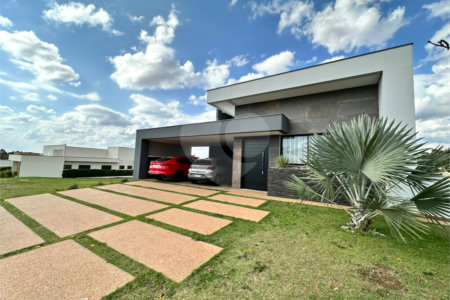 Casa à venda com 3 suítes no condomínio Villas do Golfe, Itu - SP
