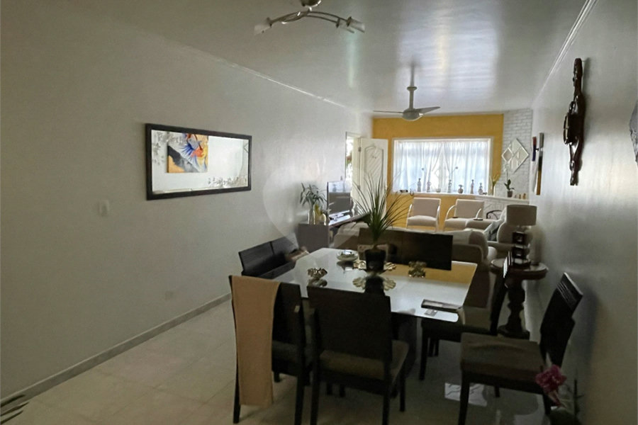 Sobrado à venda com 3 quartos, sendo 1 suíte, em Vila Paiva, São Paulo, SP
