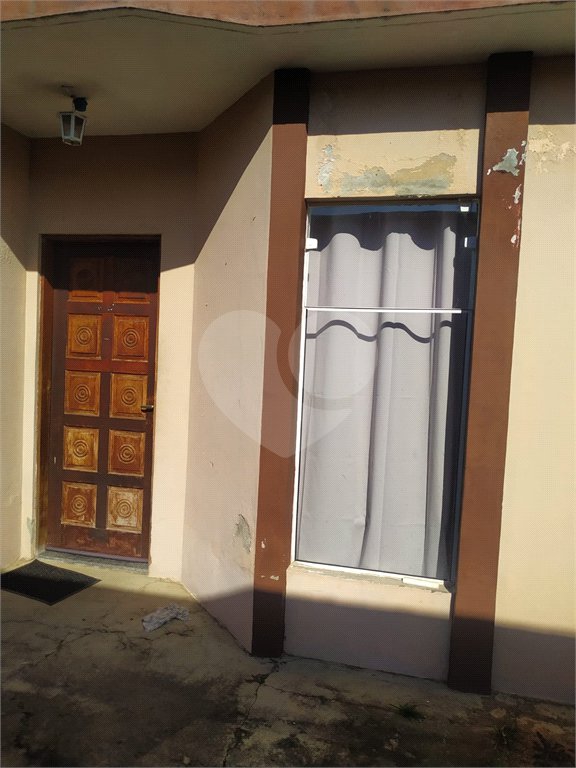 Casa à venda com 2 quartos no condomínio Világio Vitória, Mogi das Cruzes - SP