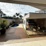 Casa à venda com 4 quartos, sendo 3 suítes,  em Vila Oliveira, Mogi das Cruzes, SP