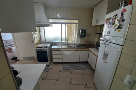 Apartamento à venda com 3 quartos, sendo 1 suíte, em Vila Andrade, São Paulo, SP