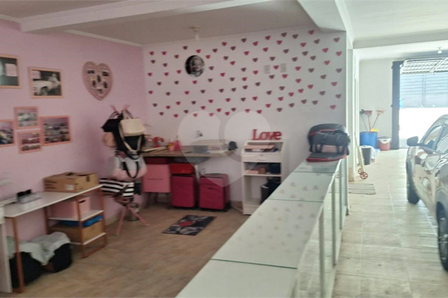 Sobrado à venda com 6 quartos, sendo 4 suítes, em Tremembé, São Paulo, SP