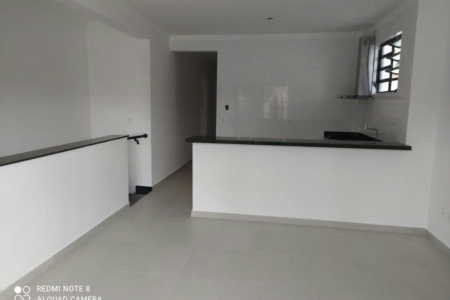 Casa com 2 dormitórios à venda, 85 m² por R$ 700.000,00 - Marapé - Santos/SP