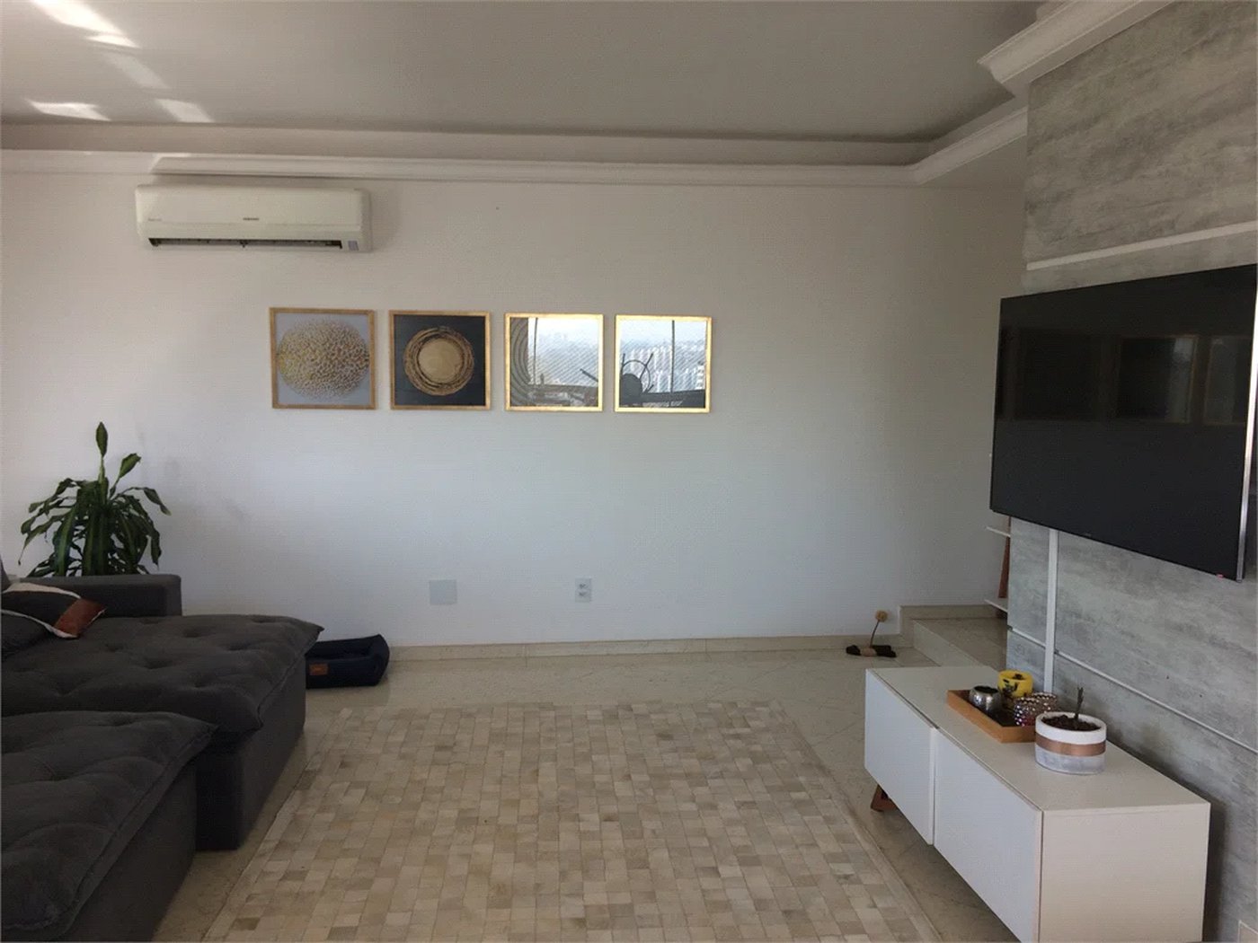 Apartamento à venda com 3 suítes em Vila Suzana, São Paulo, SP