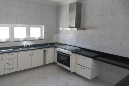 Casa à venda com 4 suítes em Vila Oliveira, Mogi das Cruzes, SP
