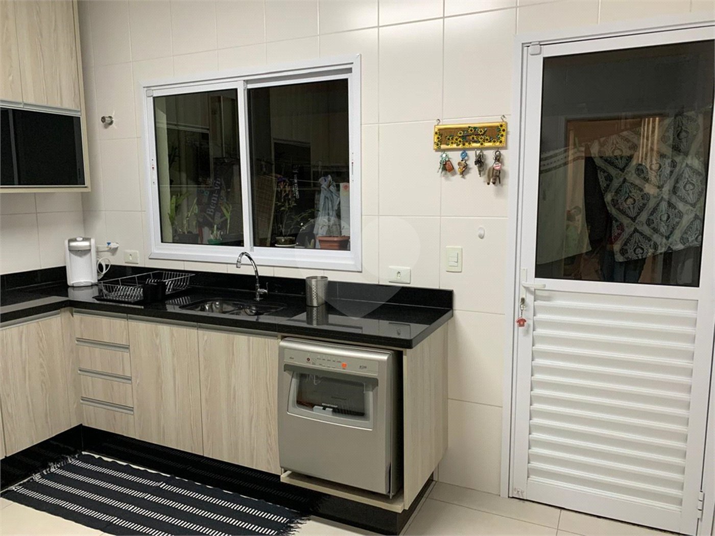 Sobrado à venda com 3 quartos, sendo 1 suíte,  em Vila Gumercindo, São Paulo, SP
