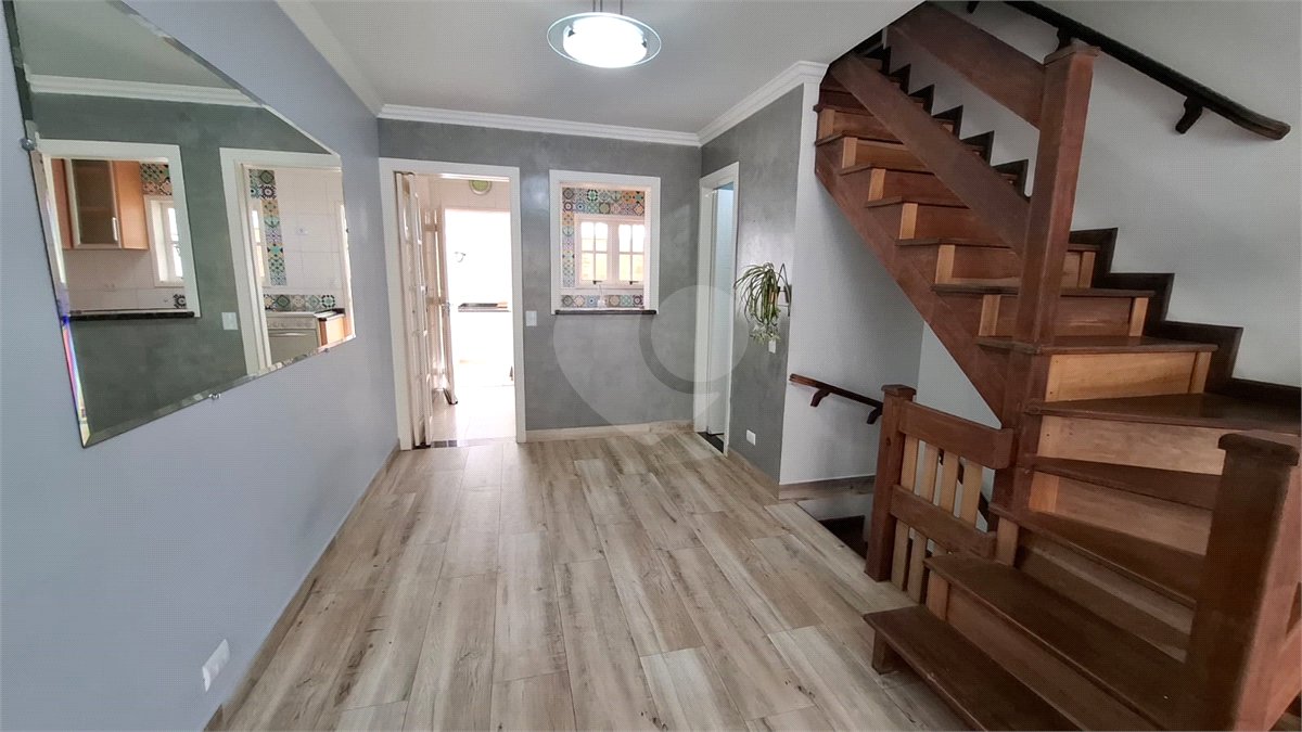 Casa à venda com 2 suítes no condomínio Village Palmas, São Paulo - SP