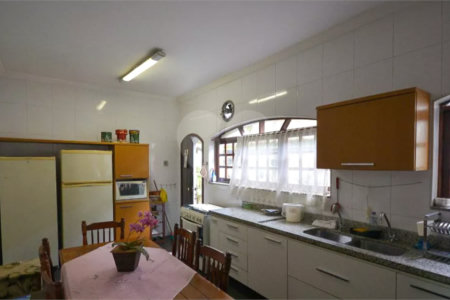 Casa à venda com 4 quartos, sendo 2 suítes, em Vila Mariana, São Paulo, SP