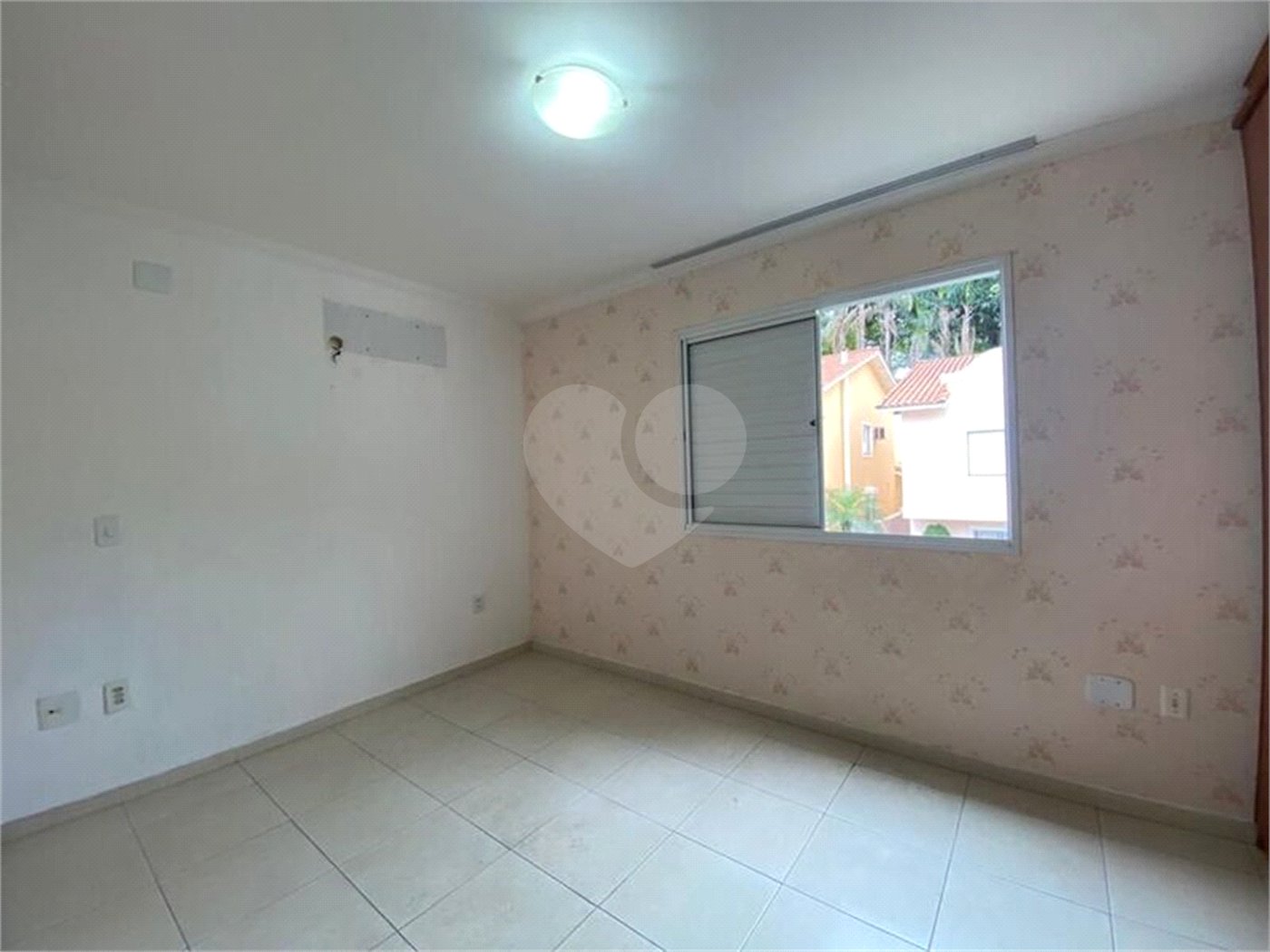 Casa à venda com 4 quartos, sendo 3 suítes, no condomínio Villas Nova Tatuapé I, São Paulo - SP