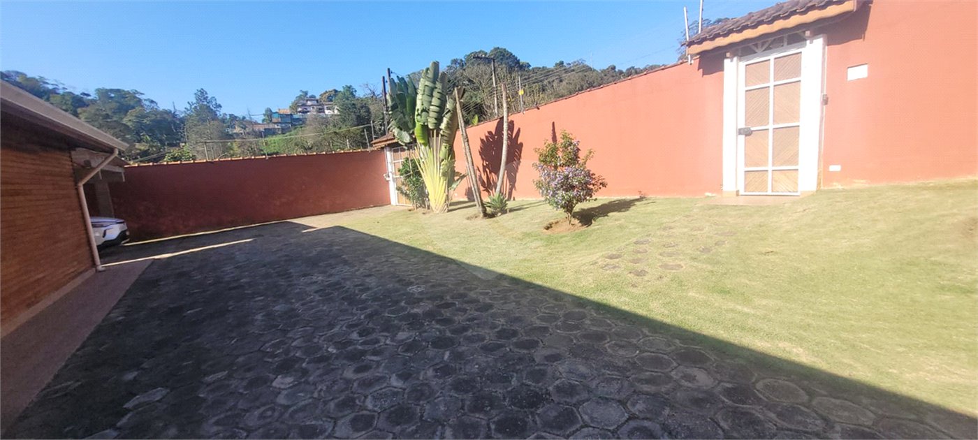 Casa à venda com 3 quartos, sendo 2 suítes,  em Mantiqueira, Mairiporã, SP