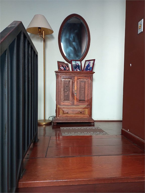 Sobrado à venda com 3 quartos em Jardim Colombo, São Paulo, SP