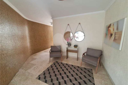 Apartamento à venda com 3 quartos, sendo 1 suíte, em Itaim Bibi, São Paulo, SP