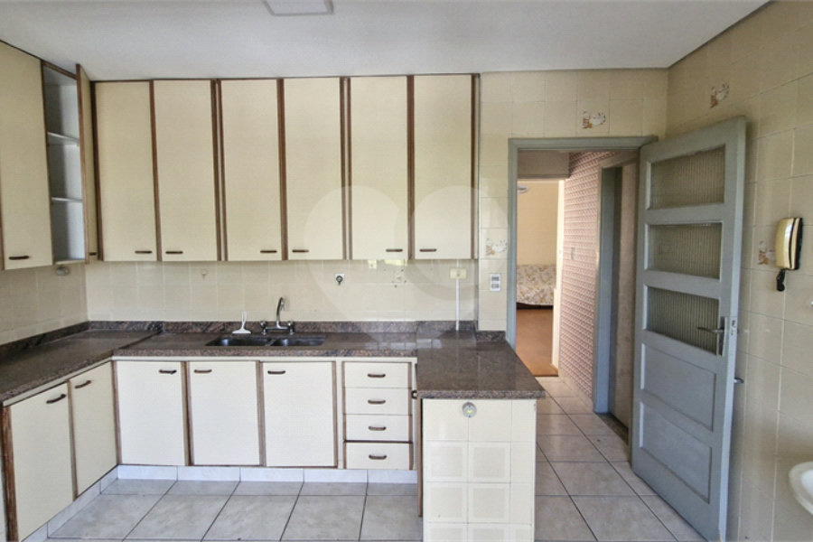 Casa à venda com 6 quartos, sendo 1 suíte, no Brasilândia, São Paulo, SP