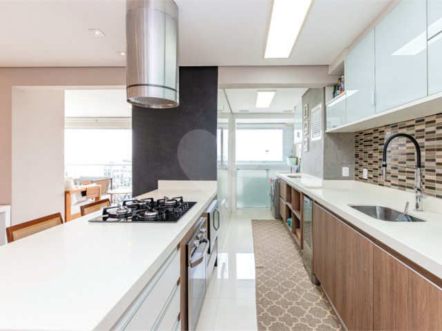 Apartamento à venda com 2 quartos, sendo 1 suíte,  em Santo Amaro, São Paulo, SP