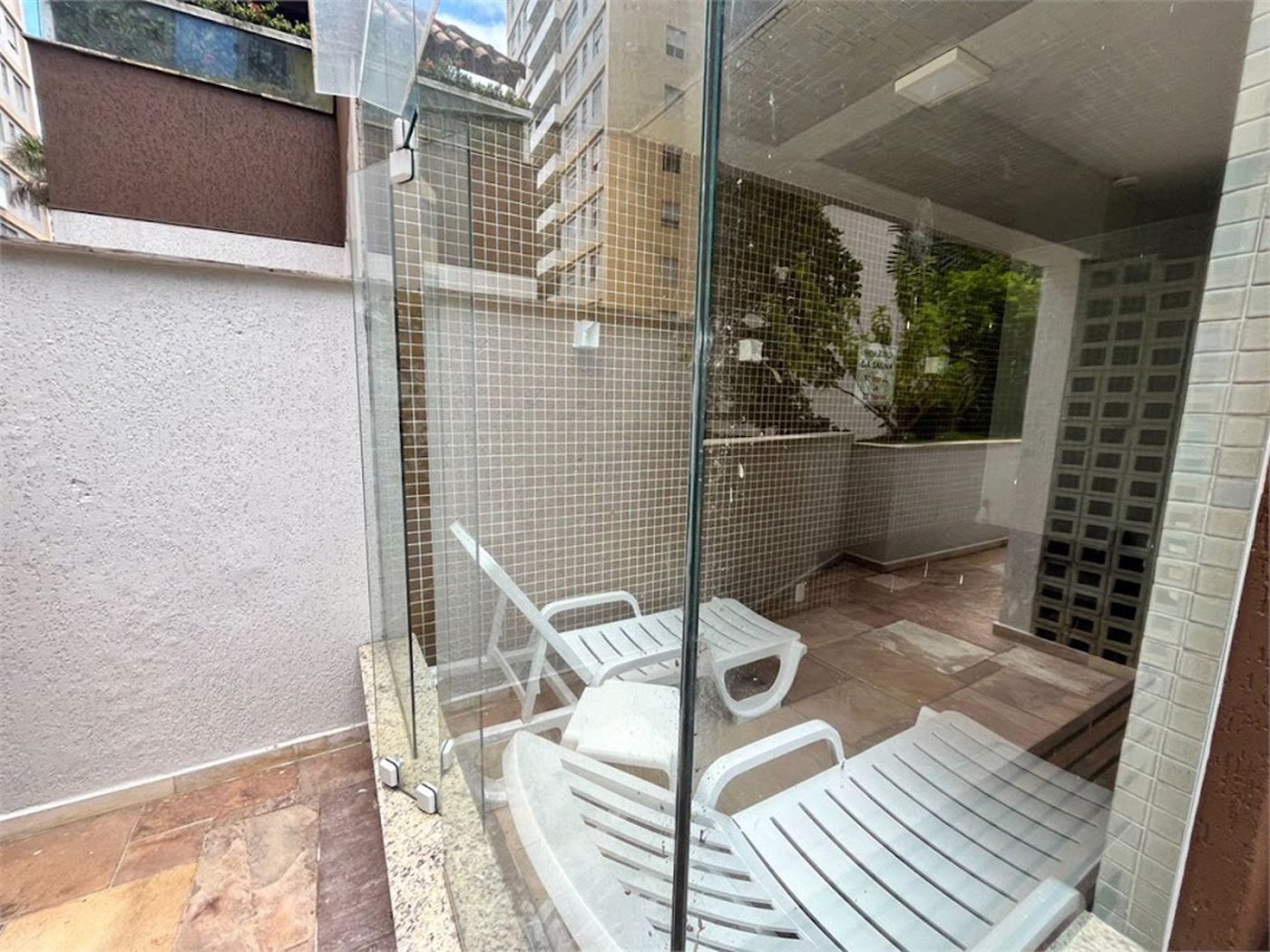 Apartamento com 3 dormitórios à venda, 100 m² por R$ 650.000,00 - Pitangueiras - Guarujá/SP