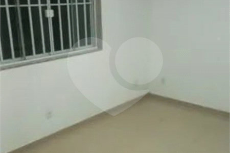 Casa à venda com 4 quartos, sendo 1 suíte, no condomínio River Plate, Rio de Janeiro - RJ