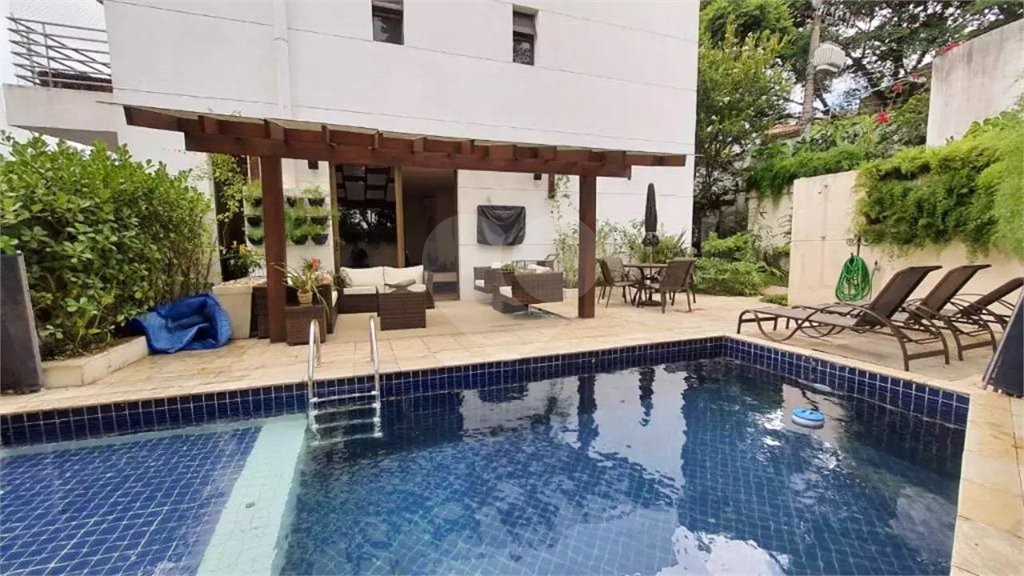 Casa à venda com 3 suítes no condomínio Metropolitan, São Paulo - SP