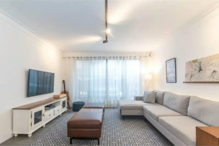 Sobrado à venda com 4 quartos, sendo 1 suíte, em Cidade Monções, São Paulo, SP