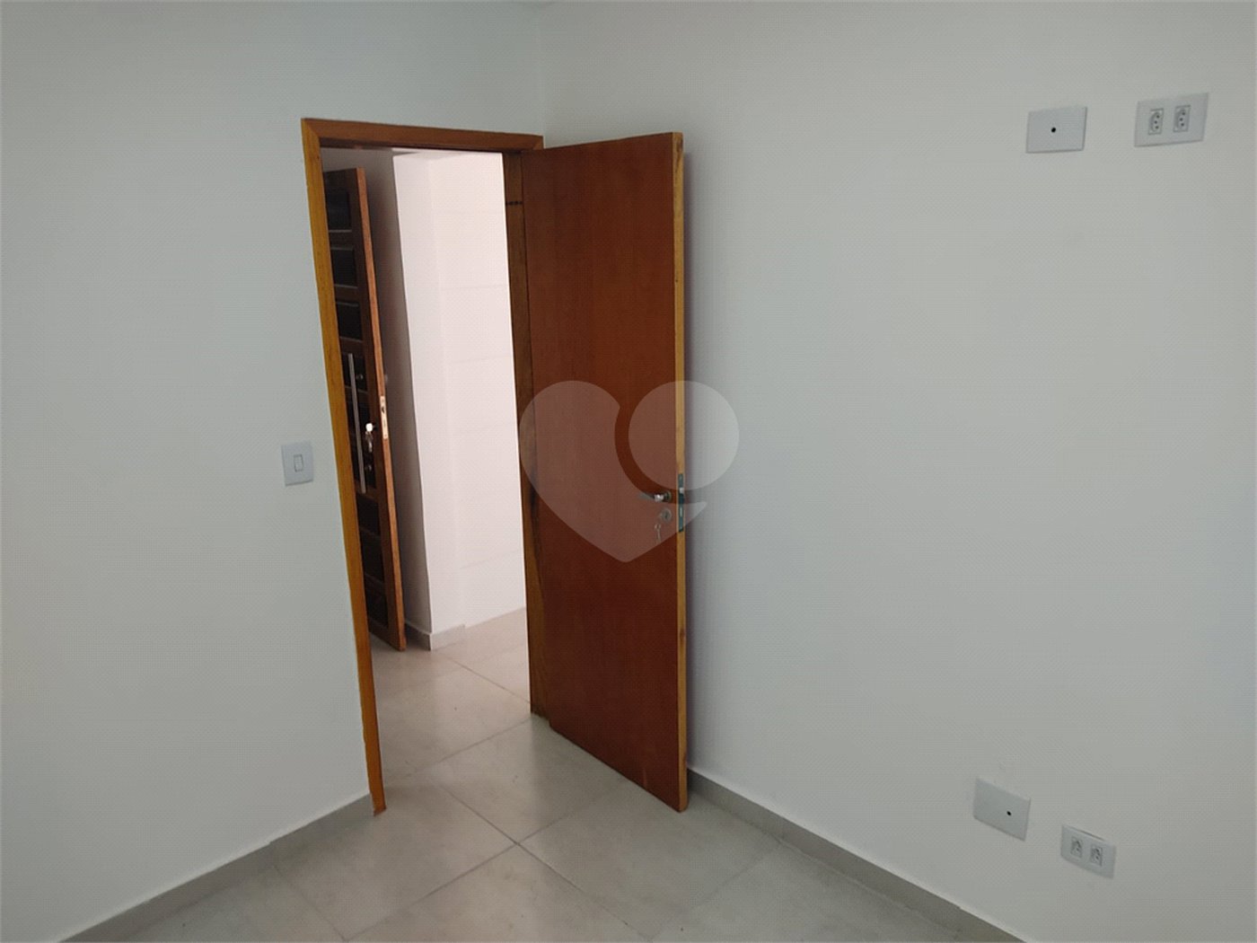 Casa à venda com 2 quartos no condomínio Maria, São Paulo - SP