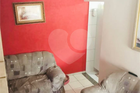 Sobrado à venda com 3 quartos, sendo 1 suíte, em Jardim Casa Branca, Suzano, SP