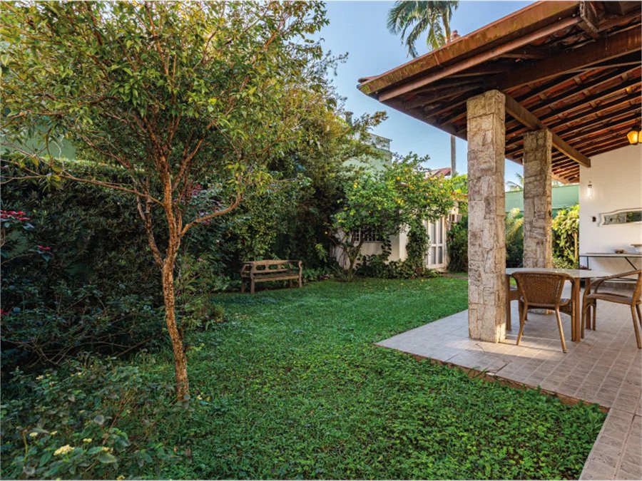 Casa à venda com 3 suítes em Alto de Pinheiros, São Paulo, SP