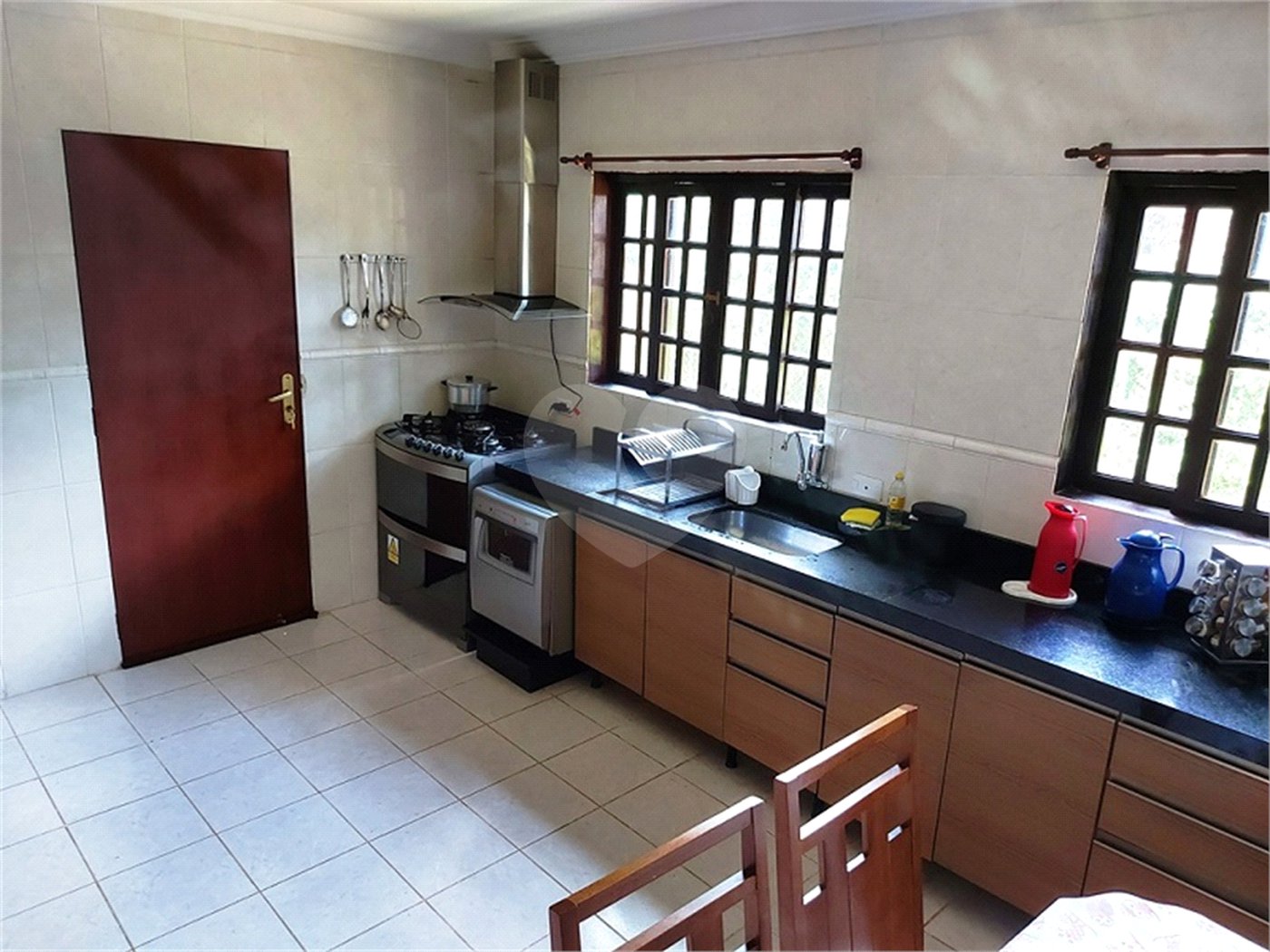 Casa à venda com 5 suítes em Canguera, São Roque, SP