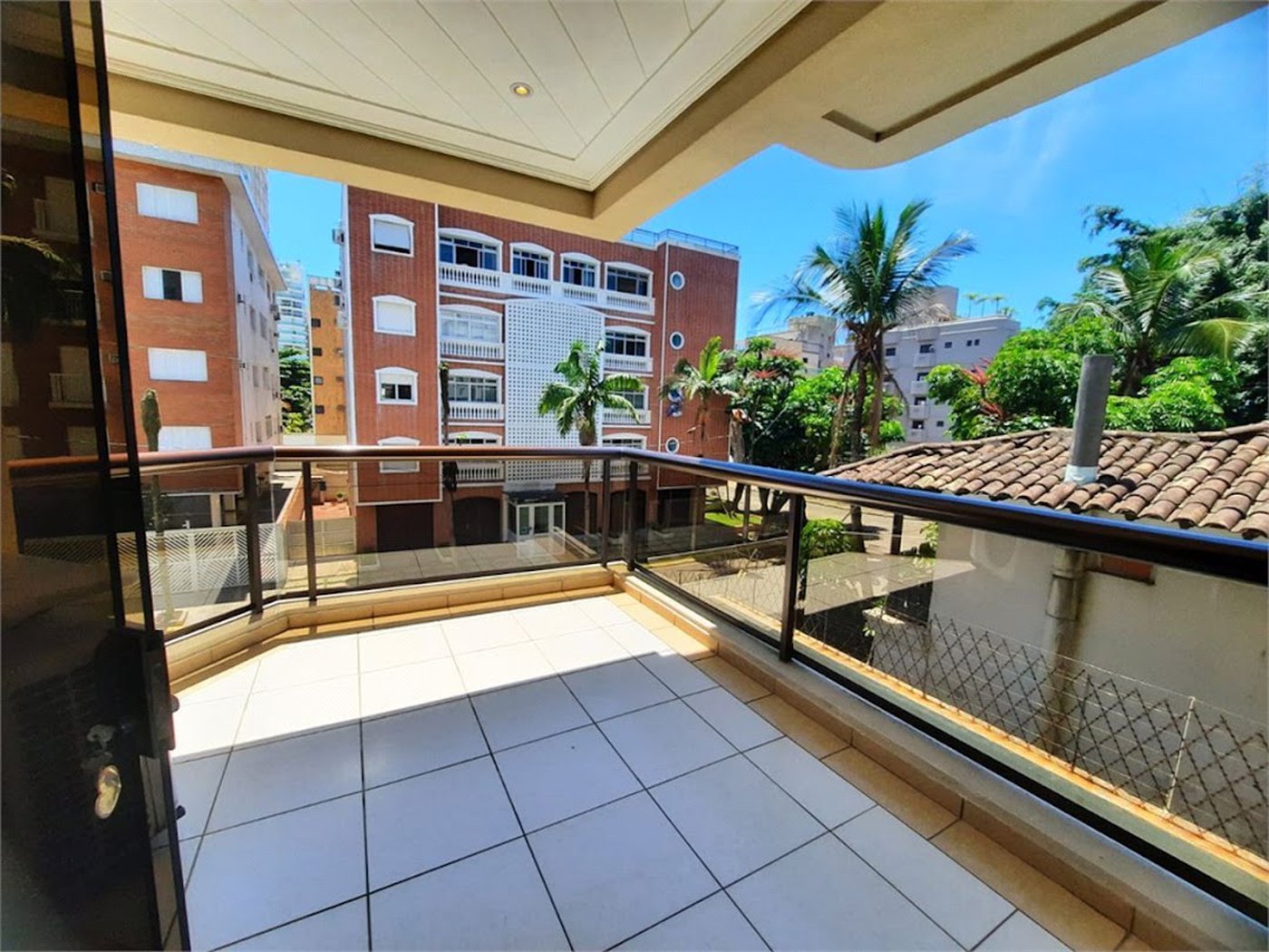 Apartamento Residencial à venda, Balneário Cidade Atlântica, Guarujá - AP1137.