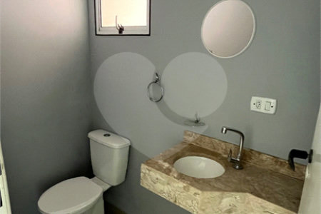 Sobrado à venda com 3 quartos, sendo 1 suíte, em Jardim Paulista, Atibaia, SP