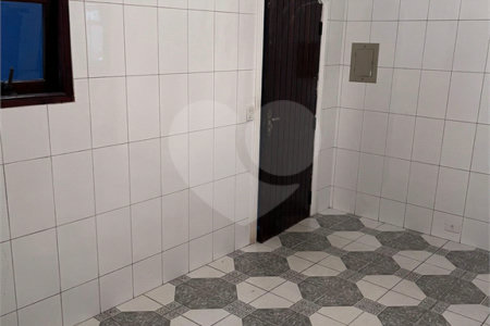 Sobrado à venda com 5 quartos, sendo 2 suítes,  em Jardim da Granja, São José dos Campos, SP