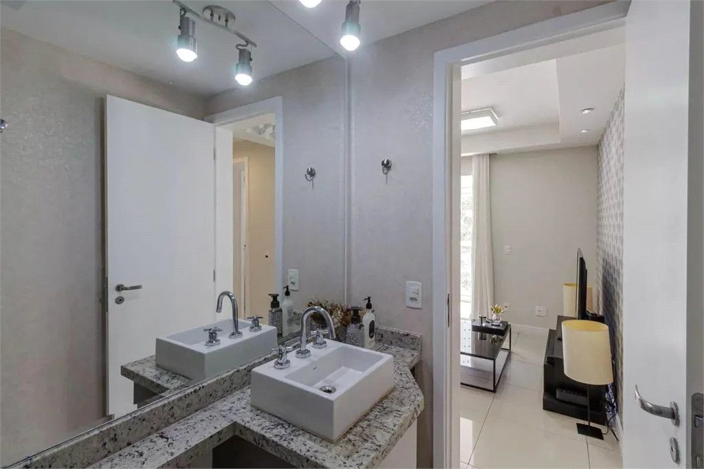 Apartamento à venda com 2 quartos, sendo 1 suíte, em Vila Andrade, São Paulo, SP