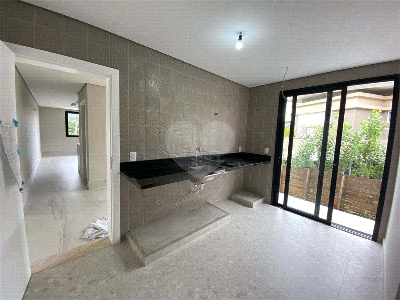 Casa à venda com 4 suítes em Residencial Jatibela, Campinas, SP