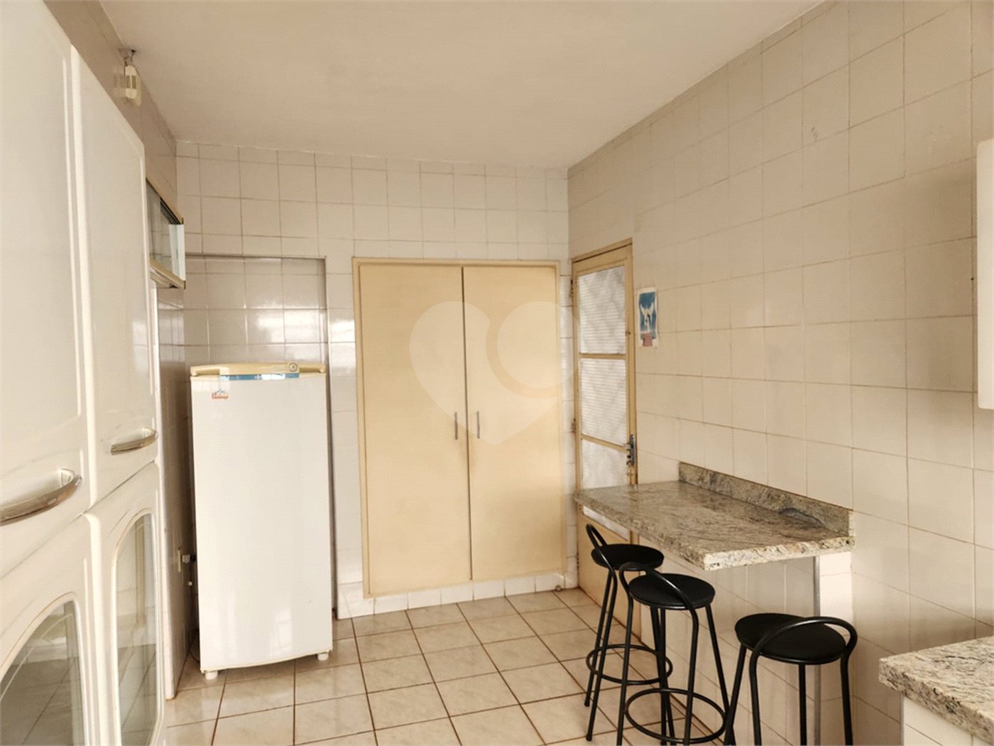 Casa à venda com 4 quartos, sendo 1 suíte, no Centro, Araraquara, SP