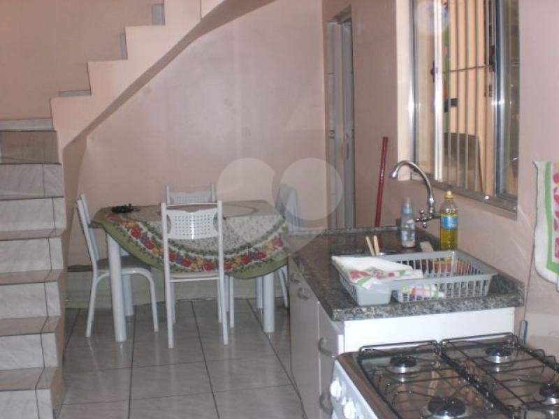 Sobrado à venda com 3 quartos, sendo 1 suíte, em Jardim Peri, São Paulo, SP