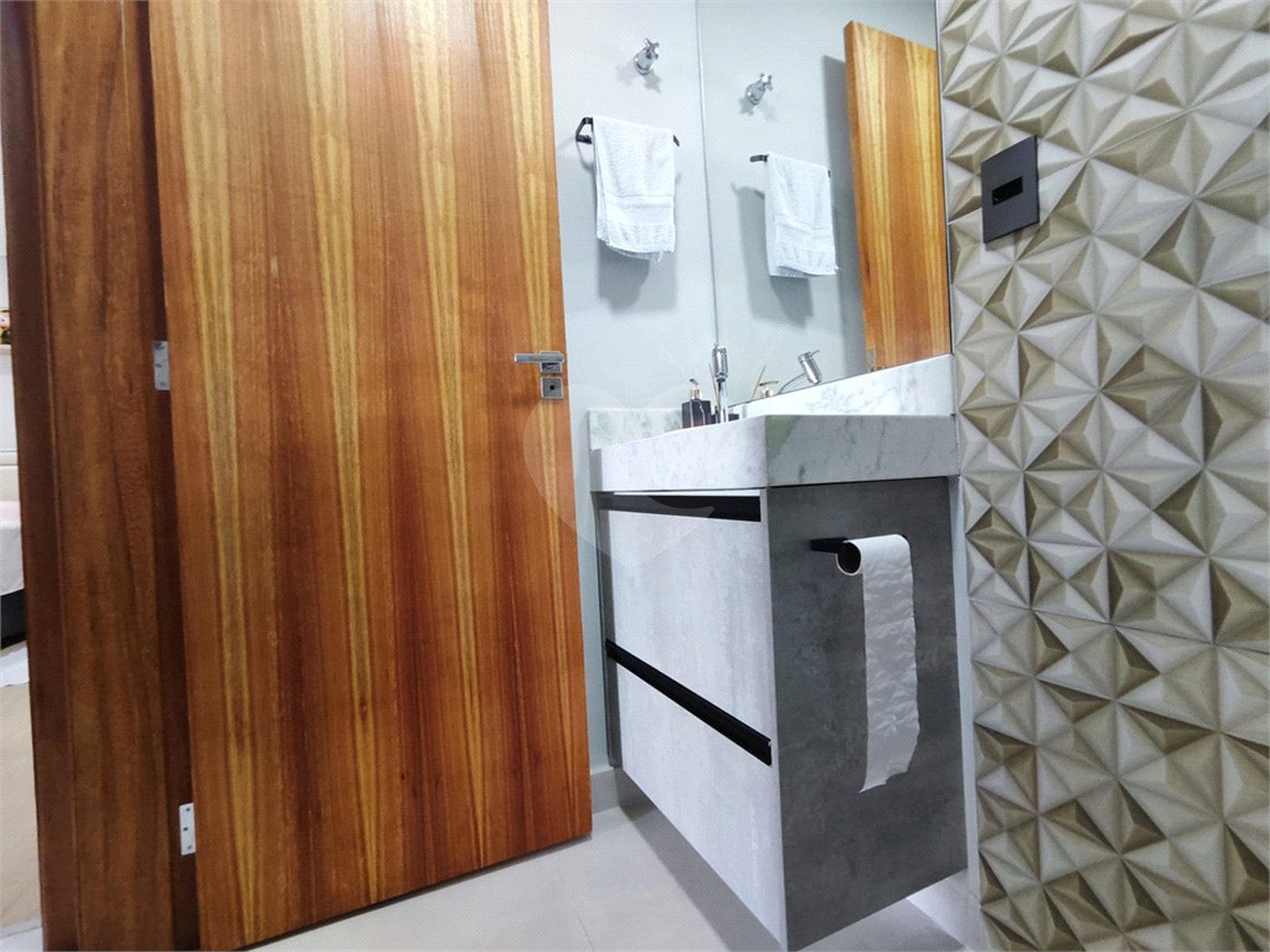 Apartamento à venda com 1 suíte em Vila Independência, Sorocaba, SP