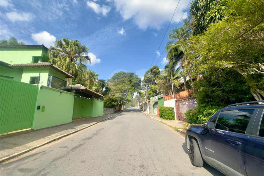 Casa à venda com 3 quartos em Horto, São Paulo, SP
