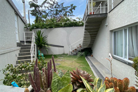 Sobrado à venda com 3 quartos, sendo 1 suíte, em Jardim do Lago, Atibaia, SP