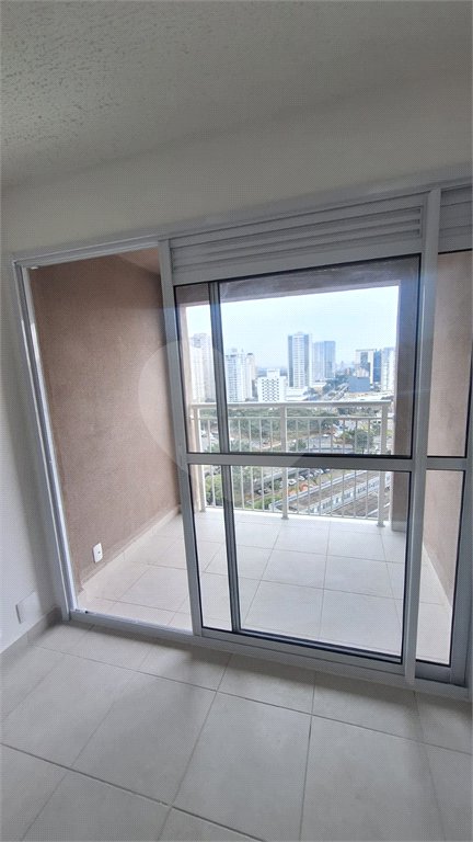 Apartamento à venda com 2 quartos em Parque Industrial Tomas Edson, São Paulo, SP