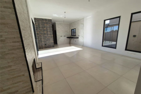 Casa à venda com 3 quartos, sendo 1 suíte, em Jardim Paraíso da Usina, Atibaia, SP