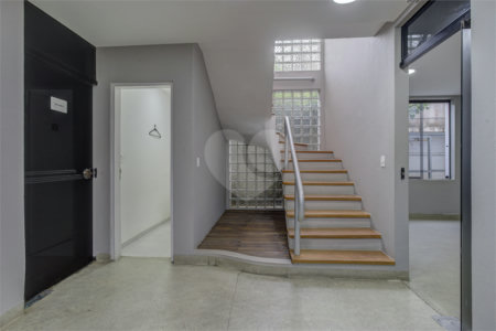 Sobrado à venda ou para alugar com 1 quarto em Chácara Santo Antônio (zona Sul), São Paulo, SP