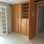 Casa à venda ou para alugar com 6 quartos, sendo 4 suítes, em Jardim Itaperi, Atibaia, SP