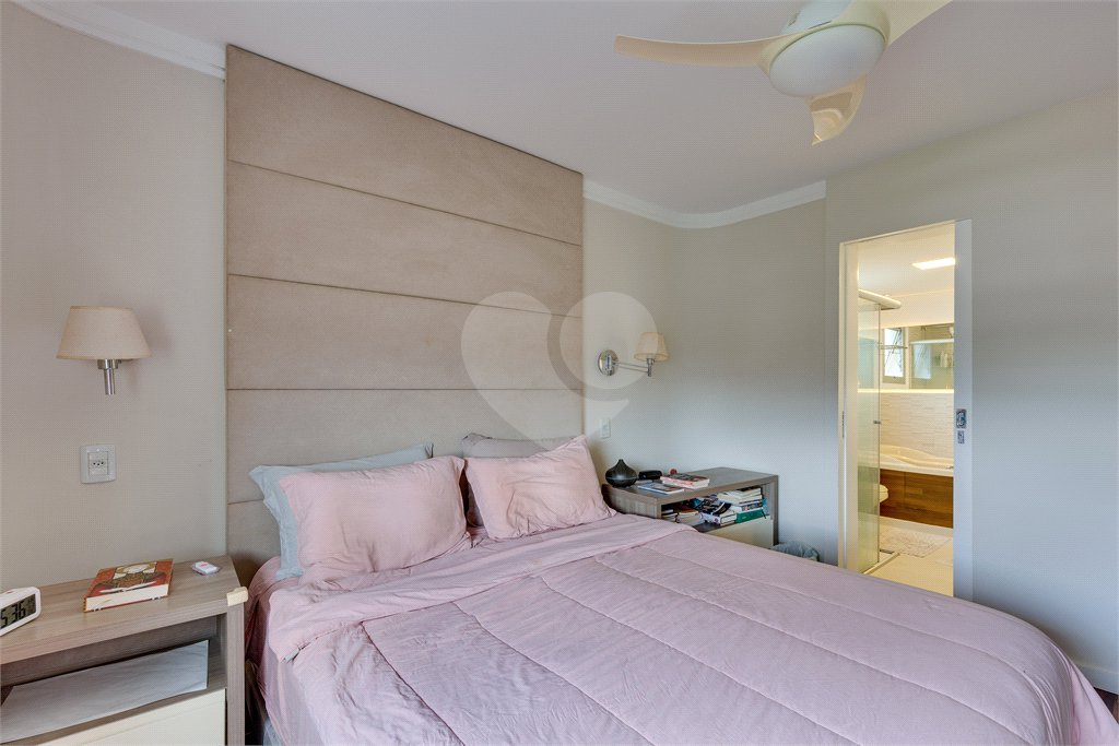 Apartamento à venda com 4 quartos, sendo 1 suíte, em Santo Amaro, São Paulo, SP