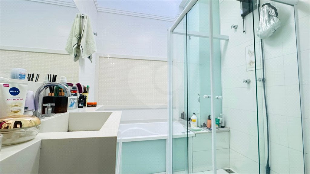 Casa à venda com 3 quartos, sendo 1 suíte, no condomínio Horto Florestal III, Sorocaba - SP