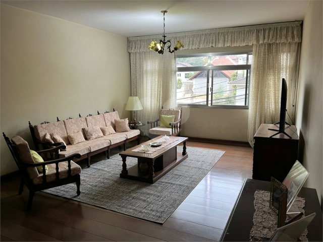 Sobrado à venda com 3 quartos, sendo 1 suíte,  em Horto, São Paulo, SP