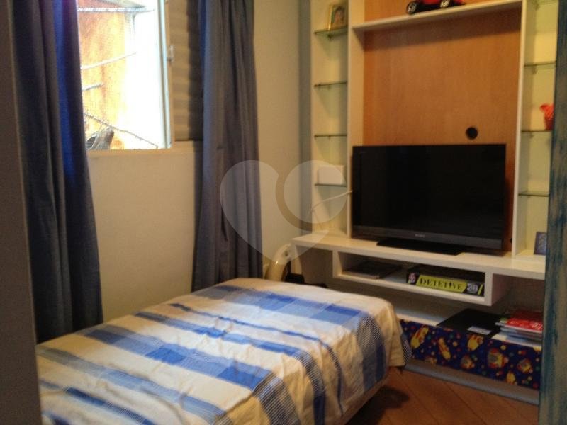 Sobrado à venda com 3 quartos, sendo 1 suíte, em Vila Nova Cachoeirinha, São Paulo, SP
