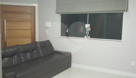 Sobrado à venda com 2 quartos, sendo 1 suíte,  em Jardim Nathalie, Mogi das Cruzes, SP