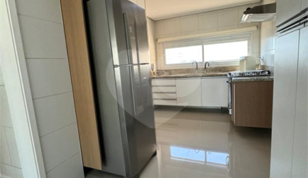 Apartamento para alugar com 4 quartos, sendo 3 suítes,  em Vila Gomes Cardim, São Paulo, SP