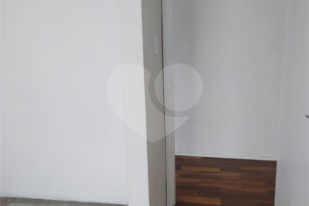 Casa térrea para venda ou locação no bairro Vila Costa do Sol.